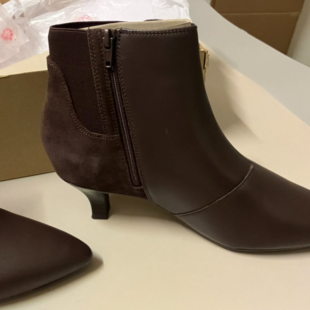 Clarks Women's Kepley Erin Fashion Boot Dark Brown Leather 9 M - Picture 4 of 10